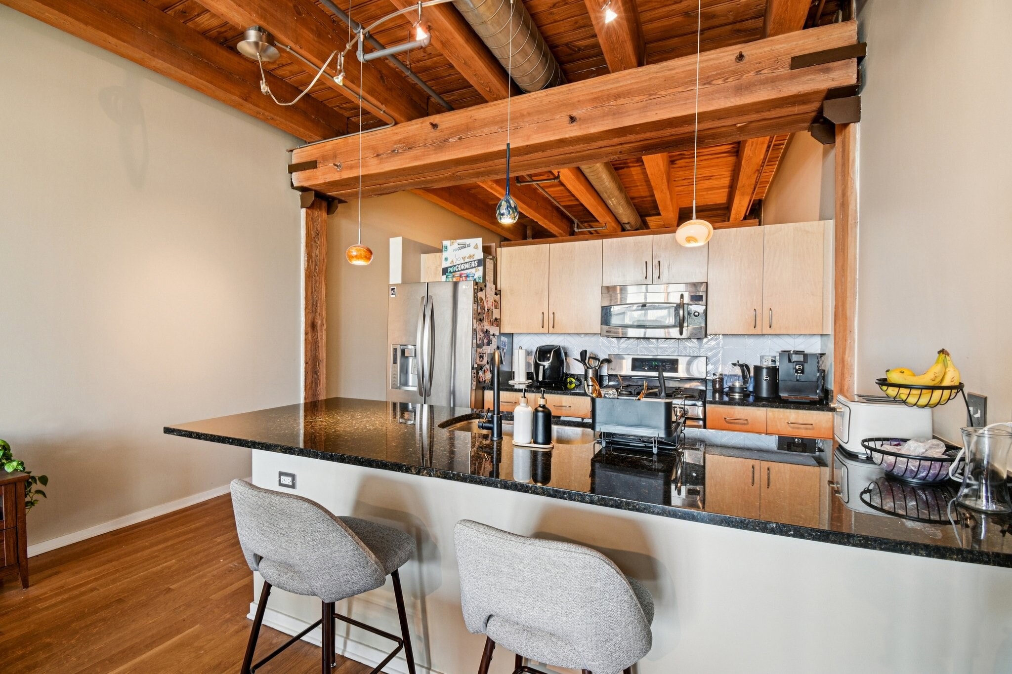 Building Photo - 333 S Desplaines St