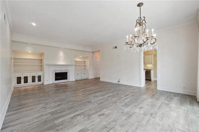 Building Photo - 3636 Peachtree Rd NE