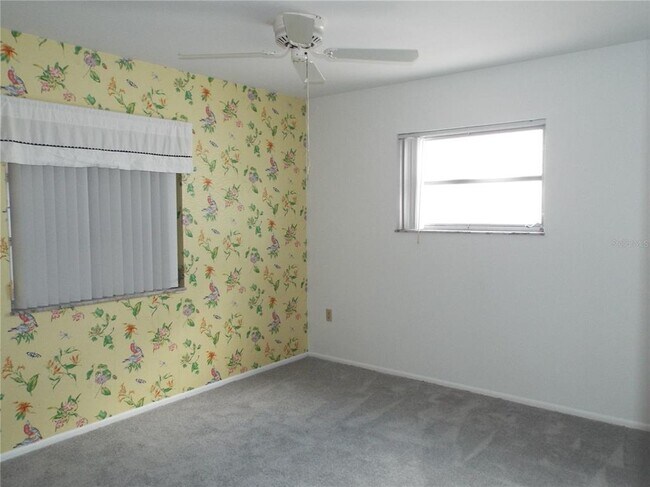 Building Photo - 1556 Council Dr