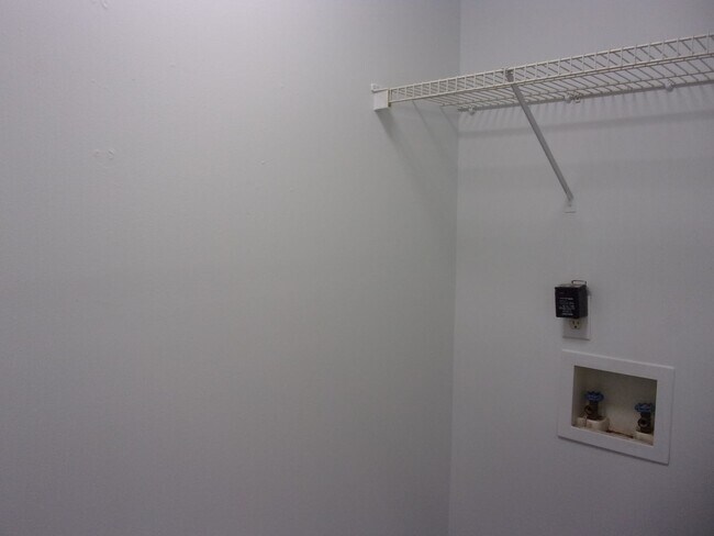 Building Photo - 403 N Wilson St