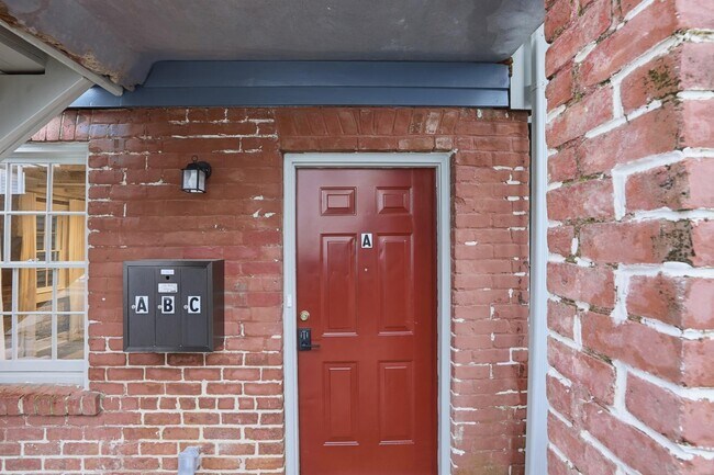 Building Photo - 309 Lorch St