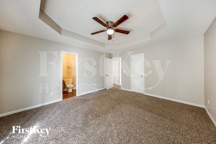 Building Photo - 116 King Arthur Pl