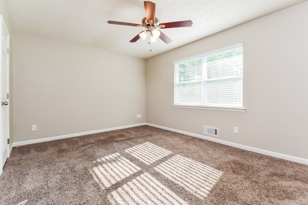 Building Photo - 391 Rock Meadow Dr