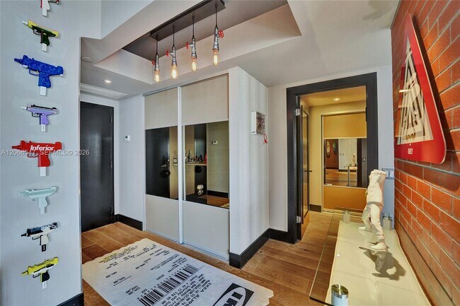 Building Photo - 3610 Yacht Club Dr