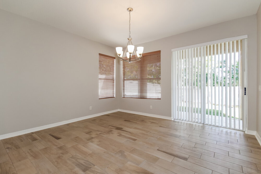 Building Photo - 910 Larwood Pine Dr