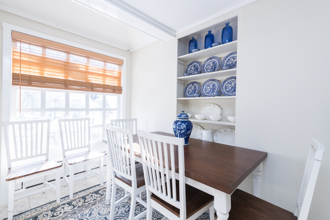 Kitchen Dining Area - 115 John St