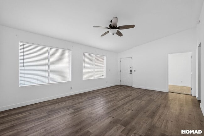 Building Photo - 4640 E Piedmont Rd