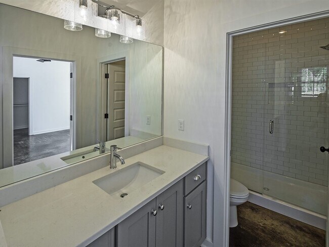Building Photo - 2019 NEW Construction 4 bedroom, 2 bath home near U of M and new pedestrian bridge.