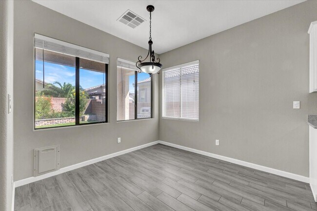 Building Photo - 3836 Bowers Hollow Ave