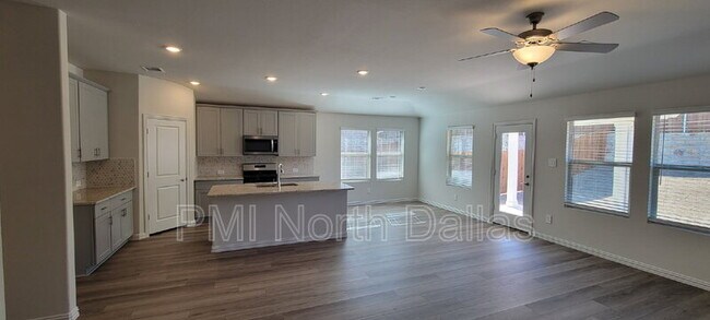 Building Photo - 10609 Potawatomi Ln