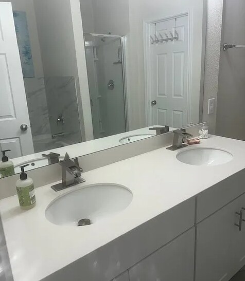 Building Photo - 713 Feldspar Way