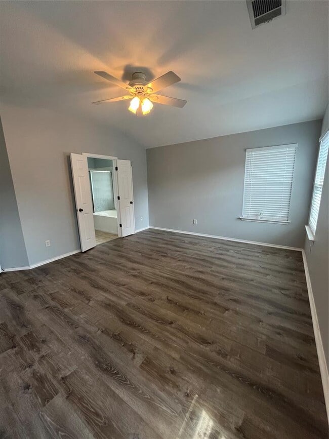 Building Photo - 14525 Ballimamore Dr