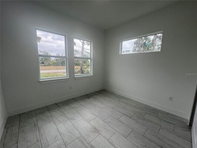 Building Photo - 17 Beam Ct