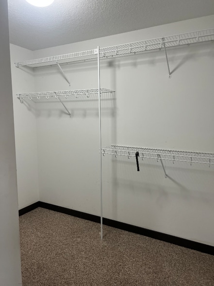 Building Photo - 306 Luella Pl NE