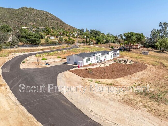 Building Photo - 471 Stewart Canyon Rd