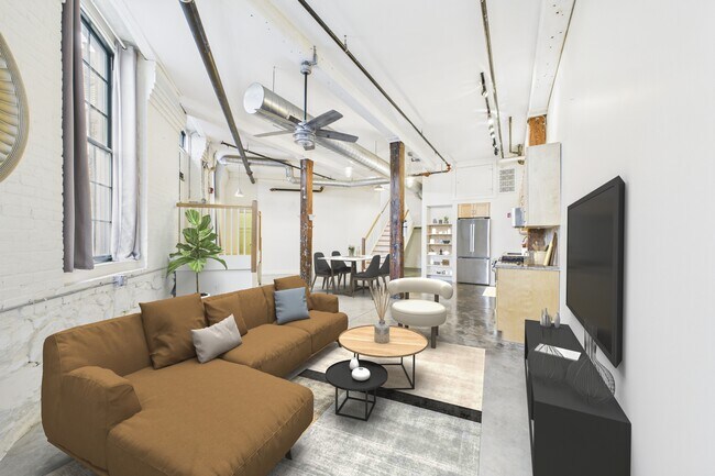 Building Photo - 28 Bayley St