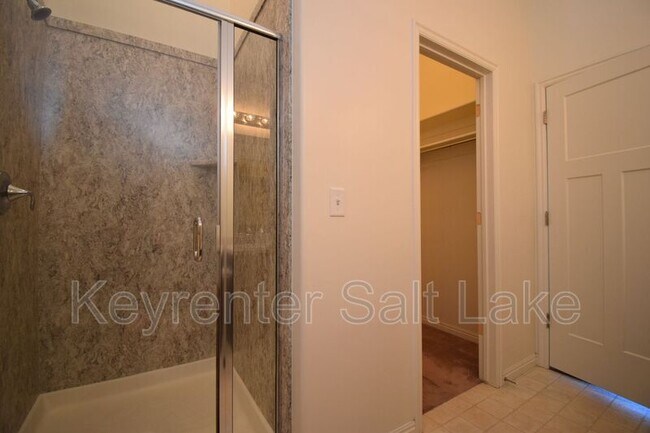 Building Photo - 14893 S Thunder Horse Ln