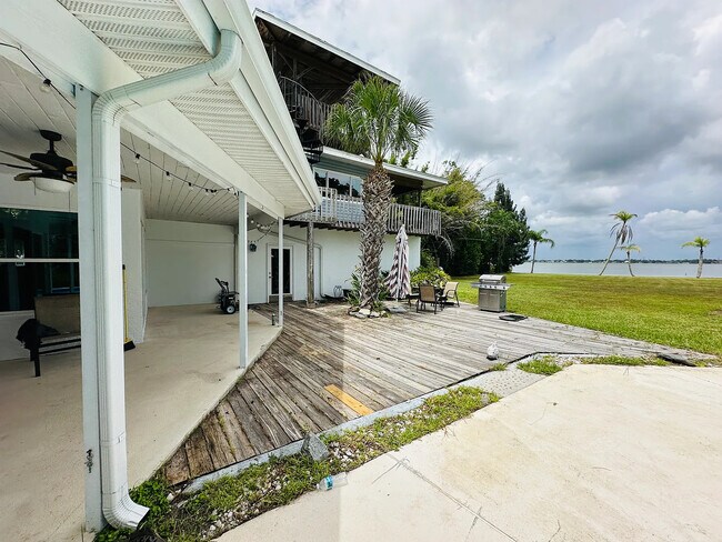 Building Photo - 2650 Philippe Pkwy