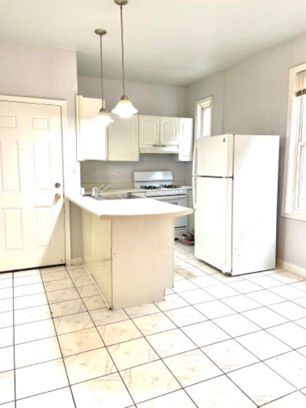 Primary Photo - 5025 W 31st St
