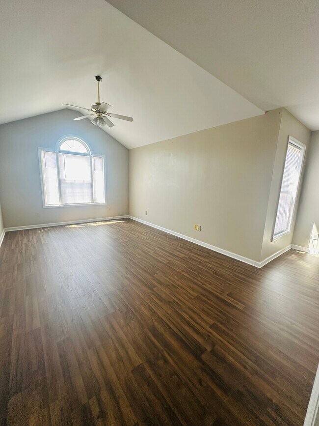 Building Photo - 529 Big Bear Ln