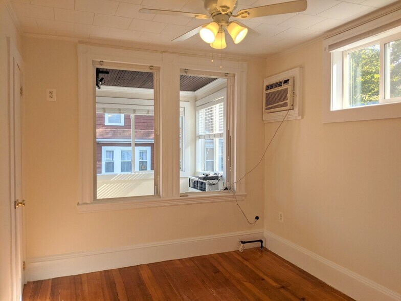 Building Photo - 13 Garden Ter