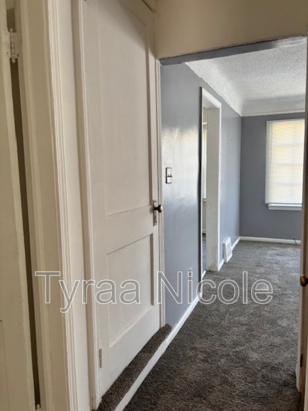 Building Photo - 22241 Lyndon St