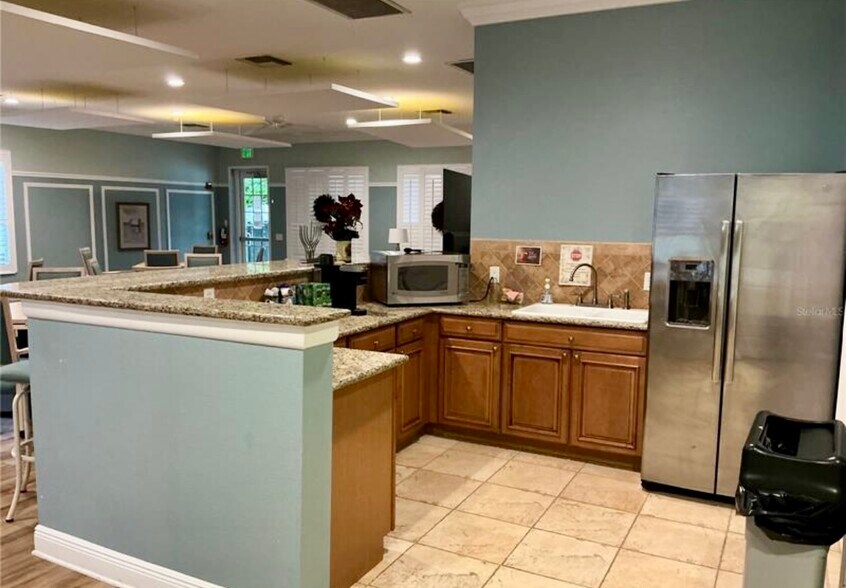 Clubhouse kitchenette - 4067 Overture Cir