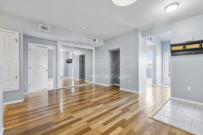 Building Photo - 18602 E Water Dr