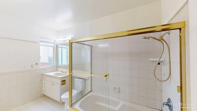 Building Photo - 161 4th Ave