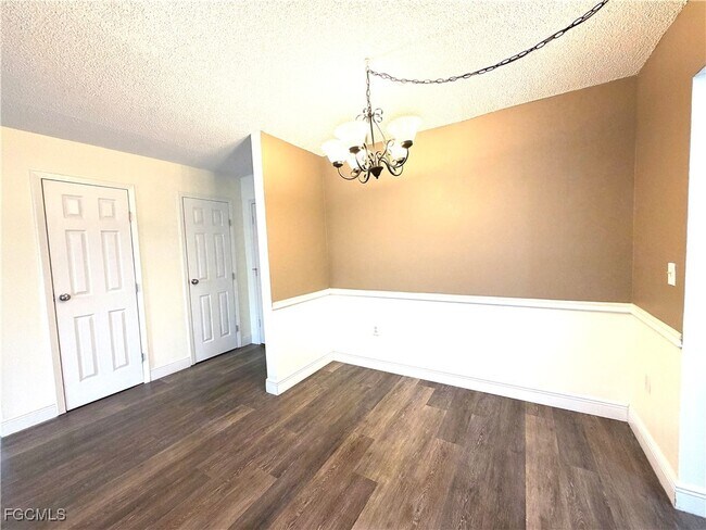 Building Photo - 3704 Broadway