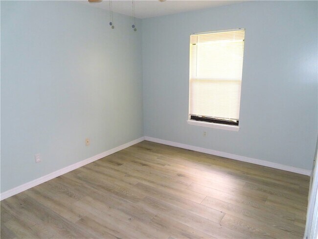 Building Photo - 110 Melton Ave