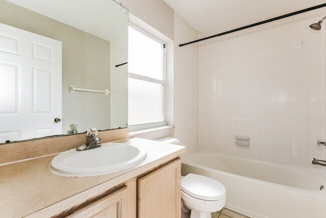 Building Photo - 4706 N Dawnmeadow Ct