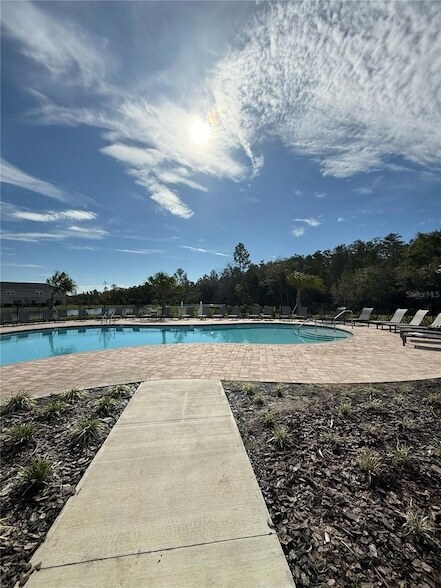 Building Photo - 3082 Skyline Lp