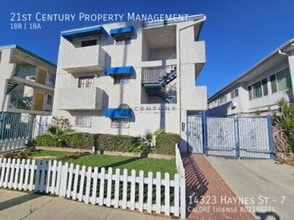 Building Photo - 14323 Haynes St