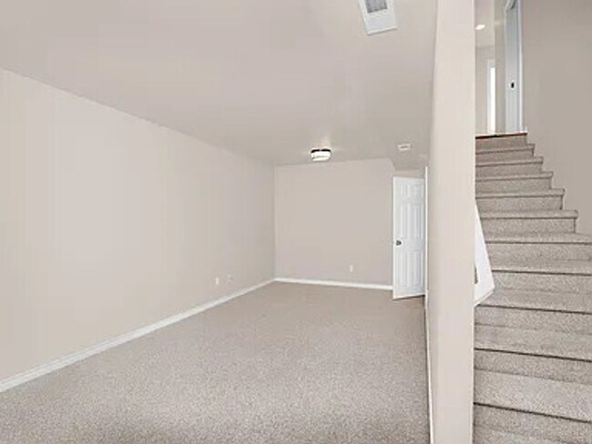 Building Photo - 1856 S Brandon Pl