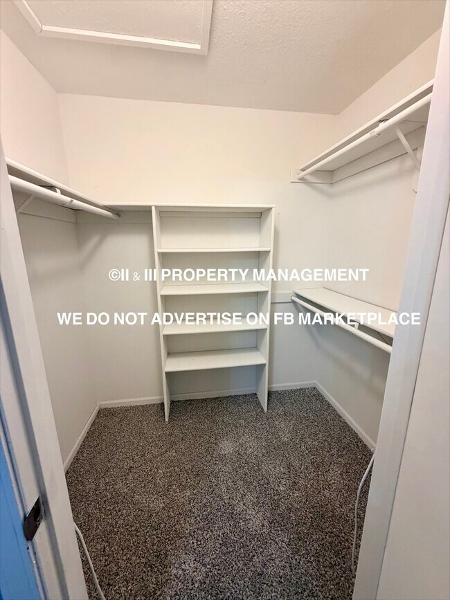 Building Photo - 1482 W Prairie Terrace