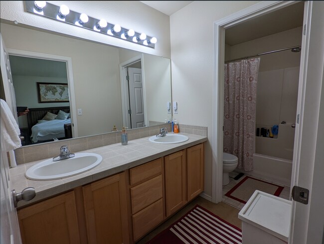 Building Photo - 1239 SW 175th Ave