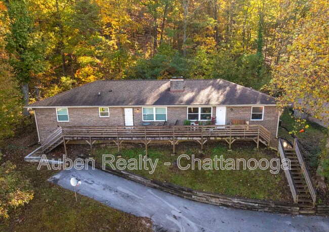 Building Photo - 229 Clift View Drive