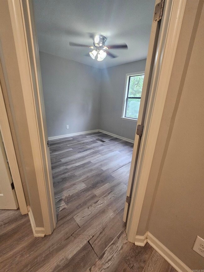Building Photo - 14807 Sweet Gum Dr