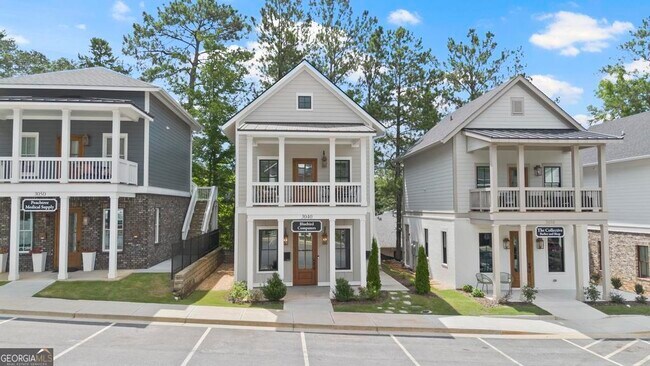 Building Photo - 3042 State St