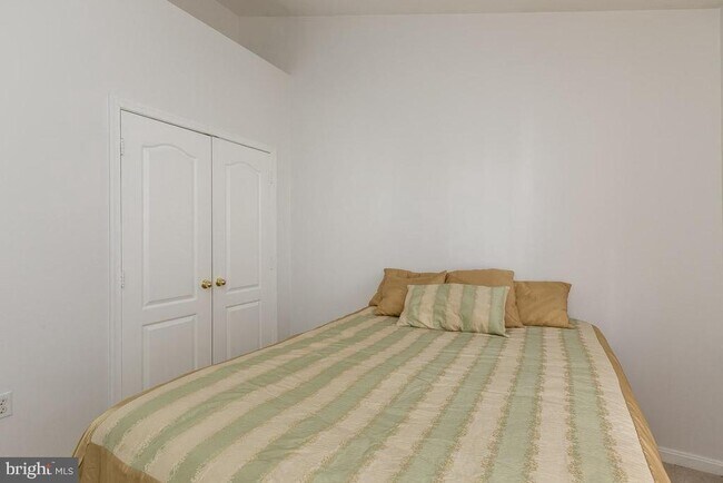 Building Photo - 2685 Cameron Way