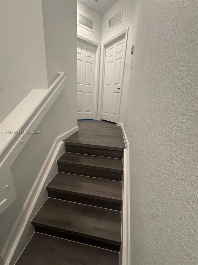 Building Photo - 11605 NW 89th St