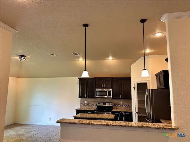 Building Photo - 1621 Rusty Spur Dr