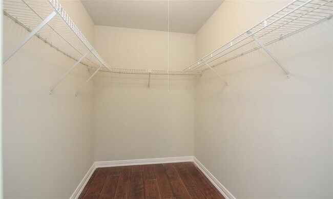 Building Photo - 9426 Chartermoss Cir