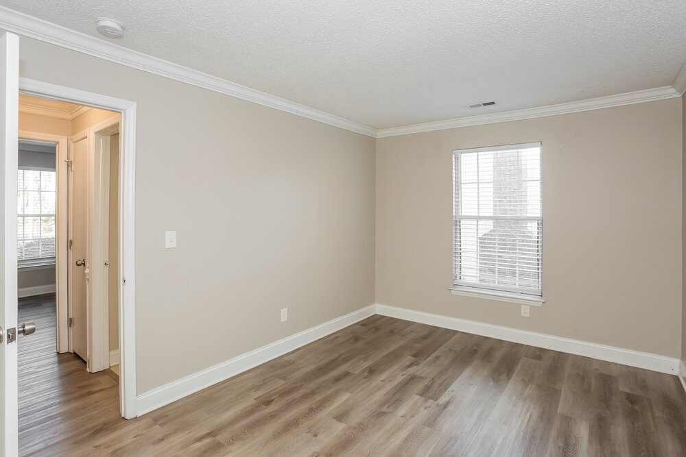 Building Photo - 2112 David Earl Dr