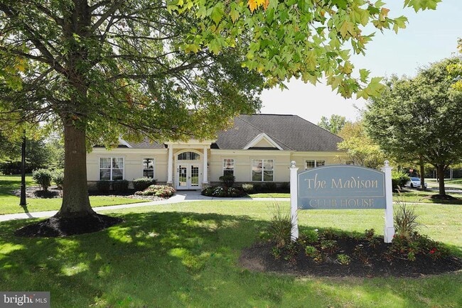 Building Photo - 611 Masterson Ct