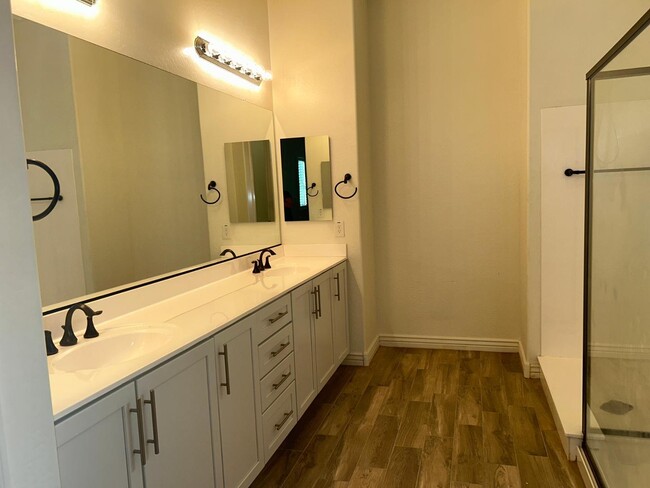 Building Photo - 10274 W Fetlock Trail