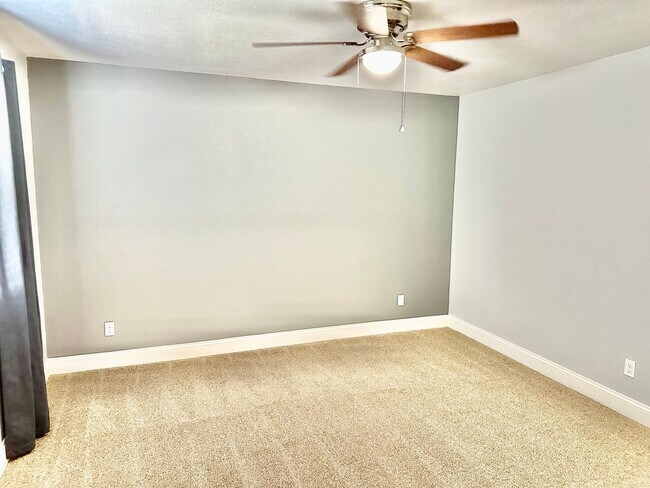 Building Photo - Fully Remodeled 3/2 in Northwest Fresno