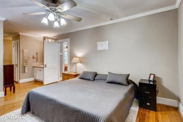 Spacious Master Suite - 1038 S Candler St