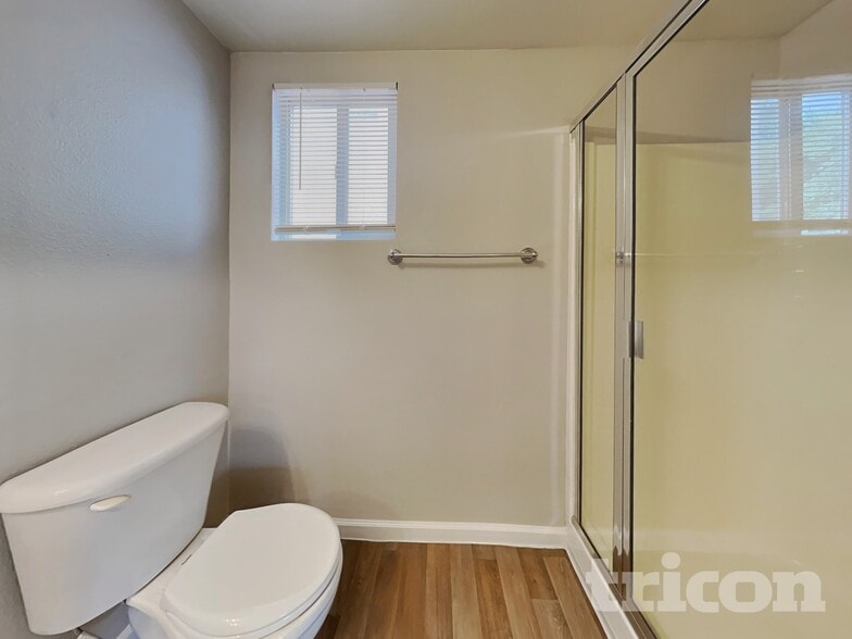 Building Photo - 9665 Meadowstar Dr